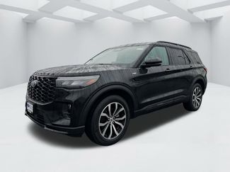 Used 2025 Ford Explorer ST-Line video 1