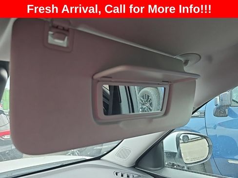 Used 2025 Chevrolet TrailBlazer LT AWD/4WD image 11