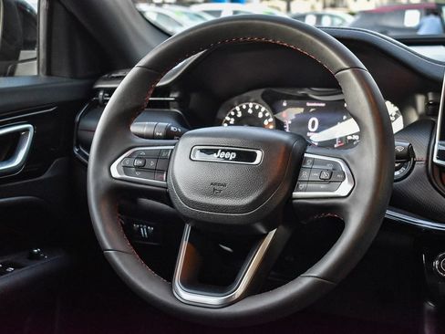 Used 2023 Jeep Compass Trailhawk AWD/4WD image 15