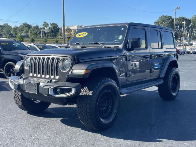 Used 2018 Jeep Wrangler Unlimited Sahara AWD/4WD image 3