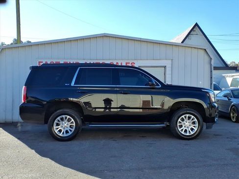 Used 2018 GMC Yukon SLT image 2