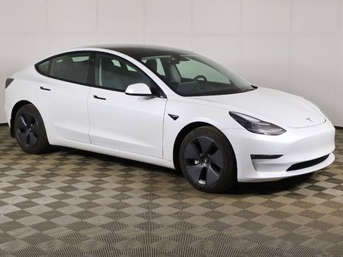 Used 2022 Tesla Model 3 Long Range AWD/4WD image 51