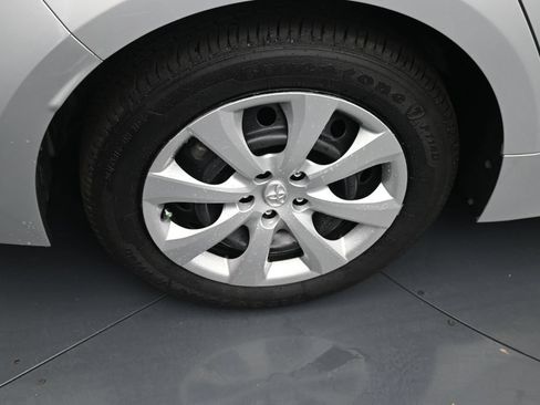 Used 2024 Toyota Corolla LE FWD image 10