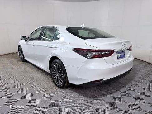 Used 2023 Toyota Camry XLE w/ Cold Weather Package AWD/4WD image 4