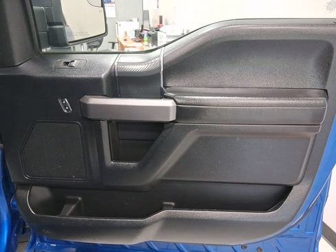 Used 2019 Ford F150 XLT w/ Equipment Group 302A Luxury AWD/4WD image 31