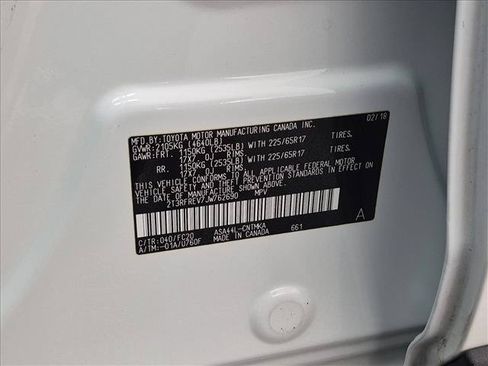 Used 2018 Toyota RAV4 XLE w/ Plus Extra Value Package AWD/4WD image 28