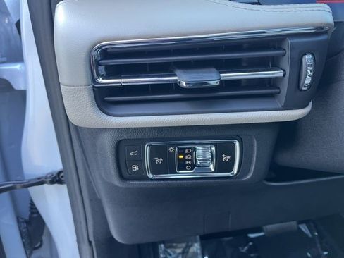 Used 2025 Lincoln Corsair Grand Touring w/ Equipment Group 301A image 43