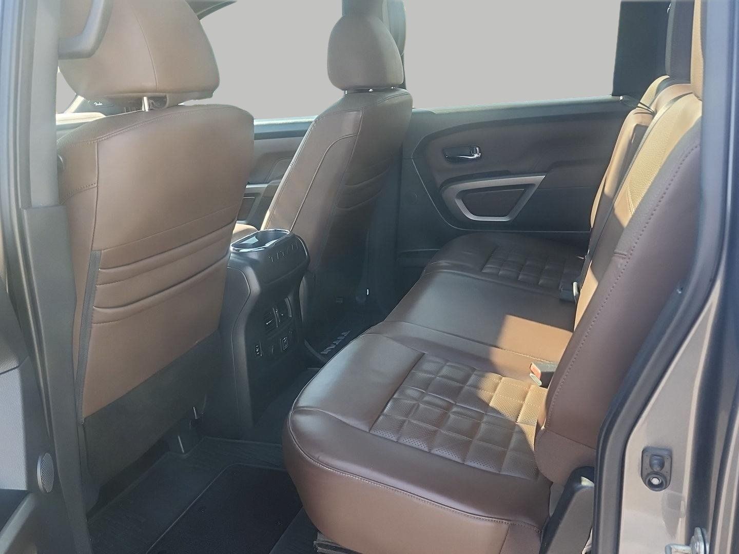 Used 2021 Nissan Titan Platinum Reserve w/ Moonroof Package AWD/4WD image 13