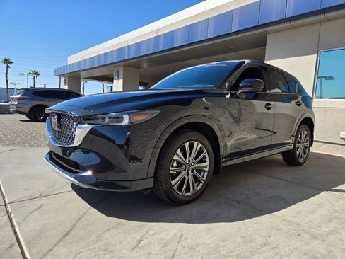 Used 2025 MAZDA CX-5 Signature image 2
