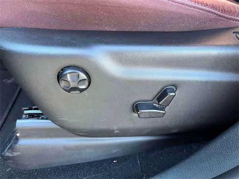 Used 2024 Dodge Durango GT image 29