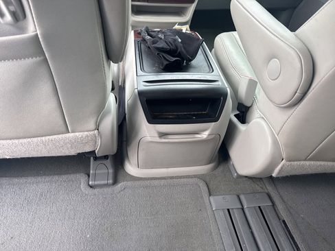 Used 2013 Toyota Sienna XLE image 20