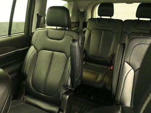 Used 2023 Jeep Grand Cherokee L Limited w/ Luxury Tech Group II AWD/4WD image 22
