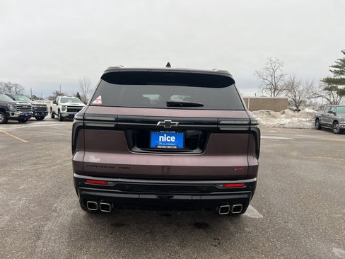 Certified 2024 Chevrolet Traverse RS w/ LPO, Floor Liner Package image 8