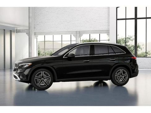 New 2026 Mercedes-Benz GLC 300 4MATIC image 36