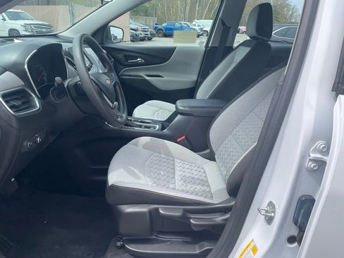 Used 2024 Chevrolet Equinox LS AWD/4WD image 37
