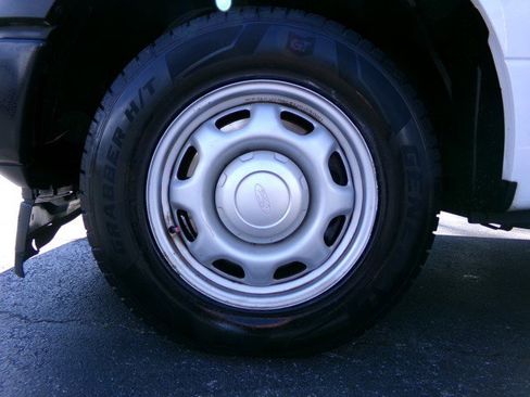 Used 2018 Ford F150 XL w/ Equipment Group 101A Mid RWD image 18