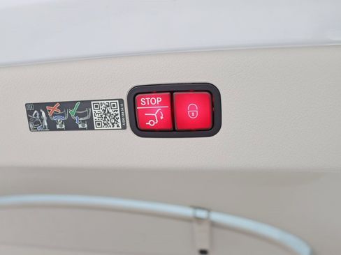 Used 2023 Mercedes-Benz EQS 580 580 image 43