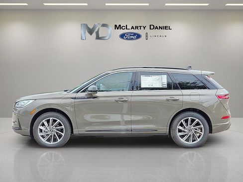 Used 2025 Lincoln Corsair Grand Touring w/ Equipment Group 301A AWD/4WD image 28