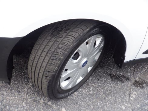 Used 2022 Ford Transit Connect XL image 28