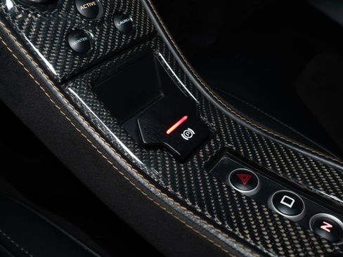 Used 2015 McLaren 650S Coupe image 31