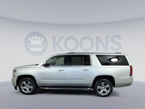 Used 2018 Chevrolet Suburban Premier image 2