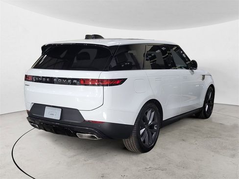 New 2025 Land Rover Range Rover Sport SE image 5