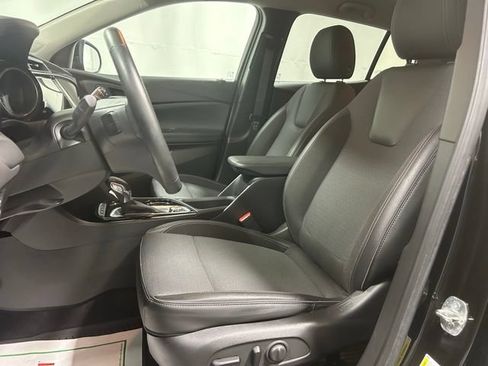 Used 2022 Buick Encore GX Preferred w/ Cold Weather Comfort Package AWD/4WD image 7