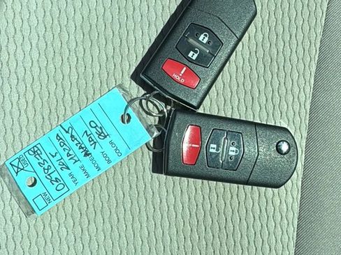 Used 2015 MAZDA MAZDA5 Sport FWD image 56