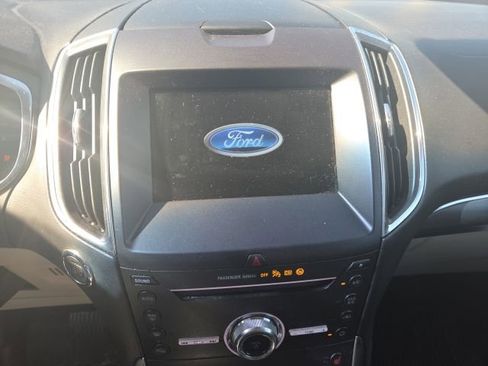Used 2019 Ford Edge Titanium w/ Cold Weather Package AWD/4WD image 14