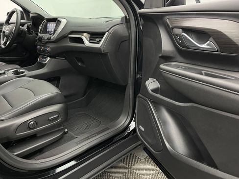 Used 2024 GMC Terrain SLT w/ Infotainment Package II AWD/4WD image 33