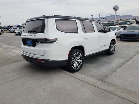 Used 2022 Jeep Grand Wagoneer Series III image 5