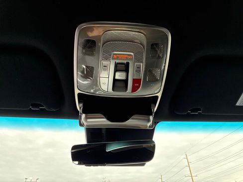 Used 2023 Genesis GV70 2.5T w/ Sport Prestige Package image 43