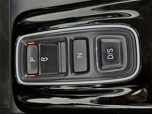 Used 2024 Honda Pilot EX-L image 15