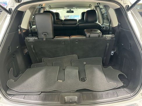 Used 2017 Nissan Pathfinder SL w/ SL Tech Package image 38