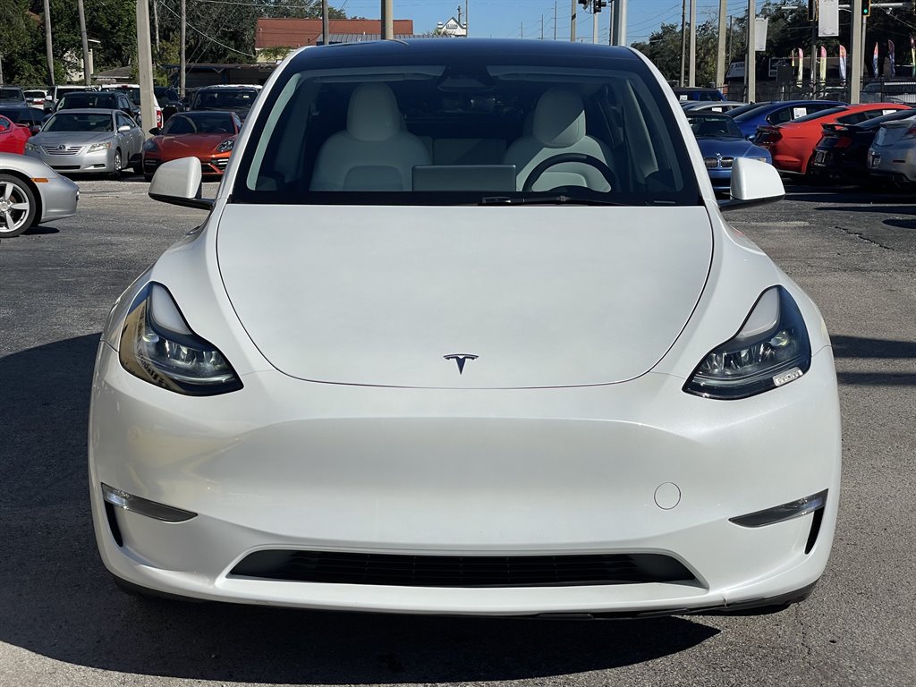 Used 2024 Tesla Model Y Long Range AWD/4WD image 17