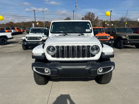 New 2025 Jeep Wrangler Unlimited Sahara image 3