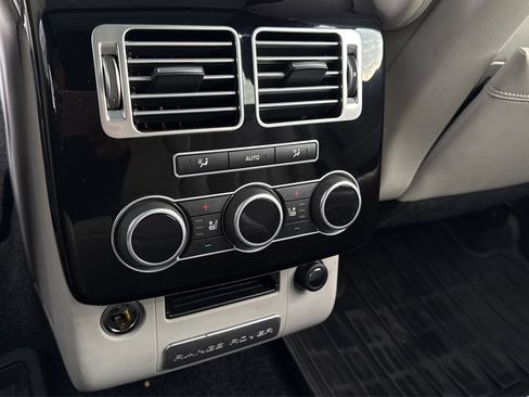 Used 2016 Land Rover Range Rover HSE image 39