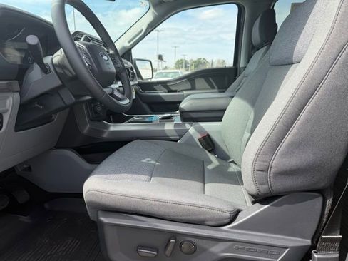 New 2026 Ford F150 XLT w/ Equipment Group 302A MID image 4