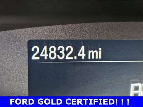 Certified 2022 Ford Escape SE w/ SE Sport Appearance Package image 26