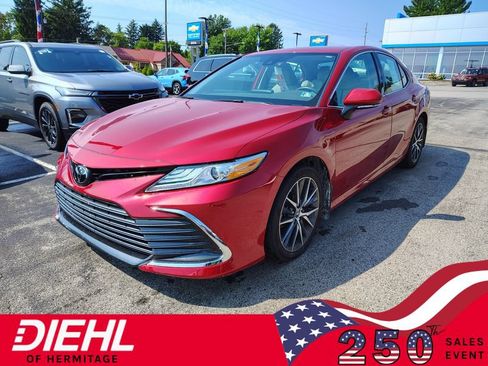 Used 2023 Toyota Camry XLE w/ Cold Weather Package AWD/4WD image 1