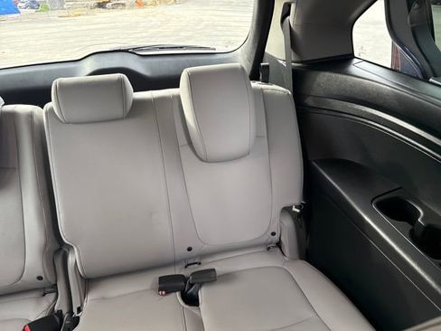 Used 2024 Honda Odyssey EX-L image 23