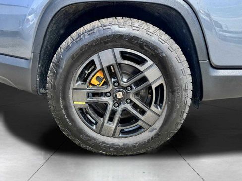 Used 2022 Rivian R1T Adventure image 66