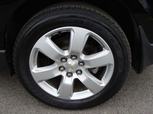 Used 2017 Chevrolet Traverse LT w/ Style and Technology Package image 33