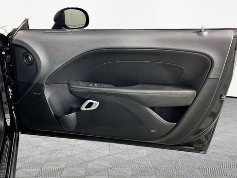 Used 2016 Dodge Challenger R/T Scat Pack RWD image 27