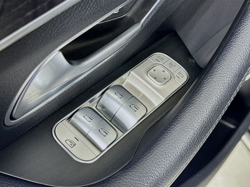 Used 2023 Mercedes-Benz GLS 580 4MATIC image 16