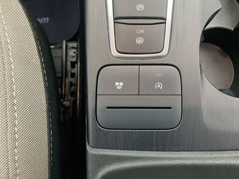 Used 2022 Ford Escape SE AWD/4WD image 19