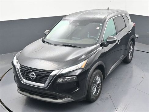 Used 2023 Nissan Rogue S image 38