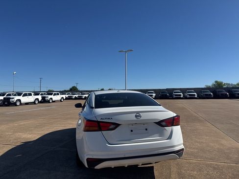 Certified 2025 Nissan Altima 2.5 S image 17