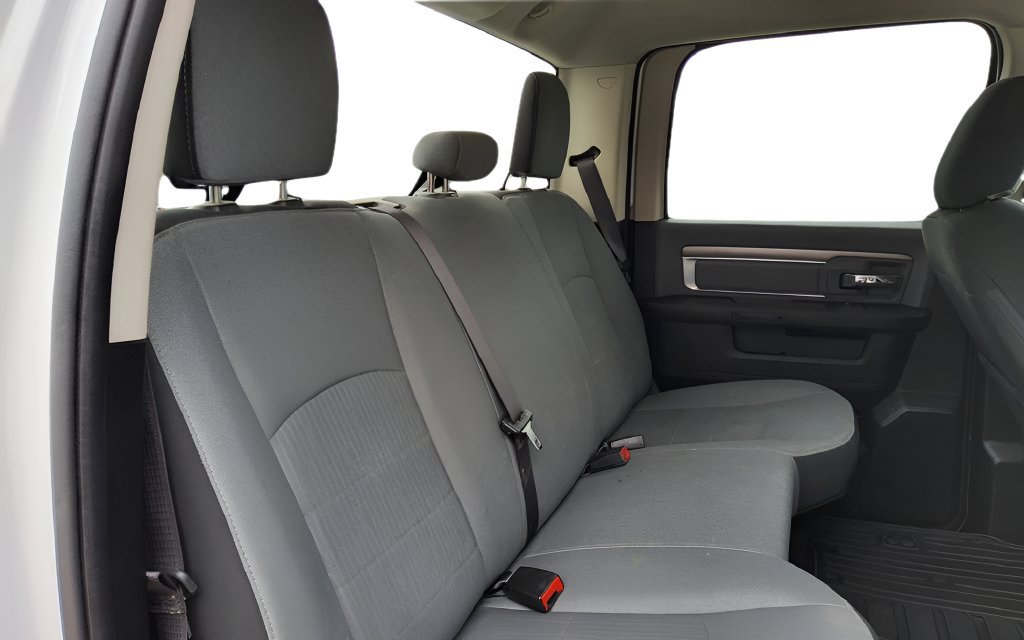 Used 2023 RAM 1500 Classic SLT w/ Electronics Group AWD/4WD image 32