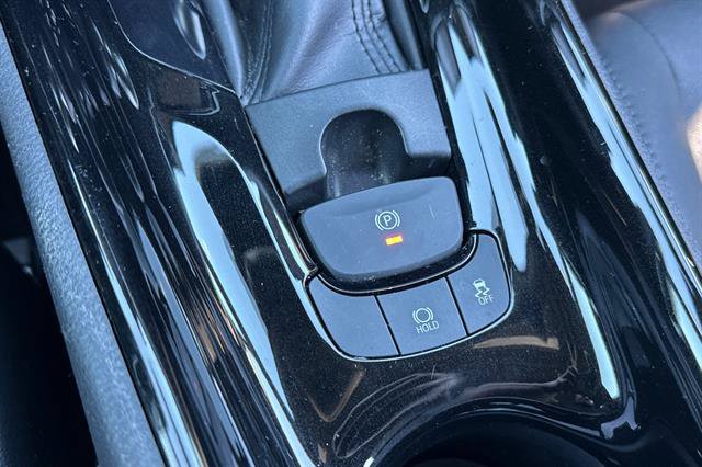 Used 2019 Toyota C-HR Limited FWD image 32